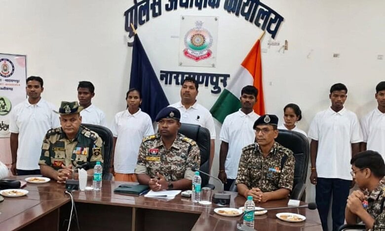 8 Naxalites carrying collective bounty of Rs 30L