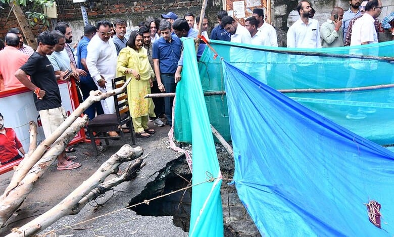 Major Gadwal Laxmi inspects Banjara Hills
