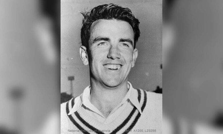 Cricket: Bob Simpson, who built the great Aussie victory machine, is no more