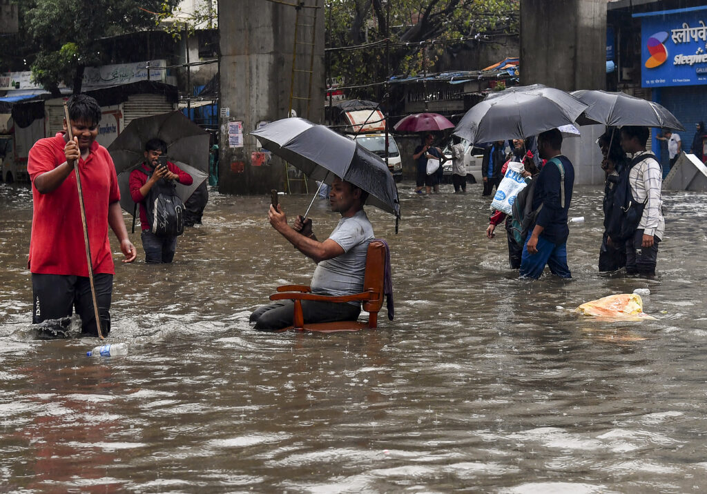 Weather: Rain in Mumbai
