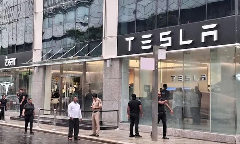 Tesla faces sales ban in California over self-driving claims