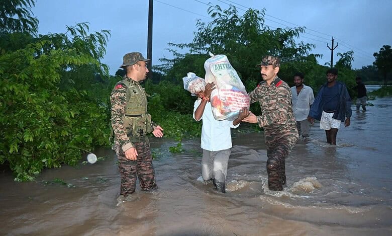 Army personnel rescue people amid floods in Telangana
