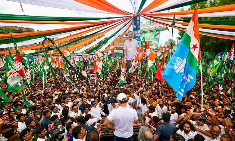 LoP in the Lok Sabha and Congress leader Rahul Gandhi during the 'Voter Adhikar Yatra', in Bihar. (@INCIndia/X via PTI Photo)