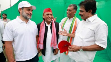 Akhilesh Yadav joins 'Voter Adhikar Yatra' in Bihar