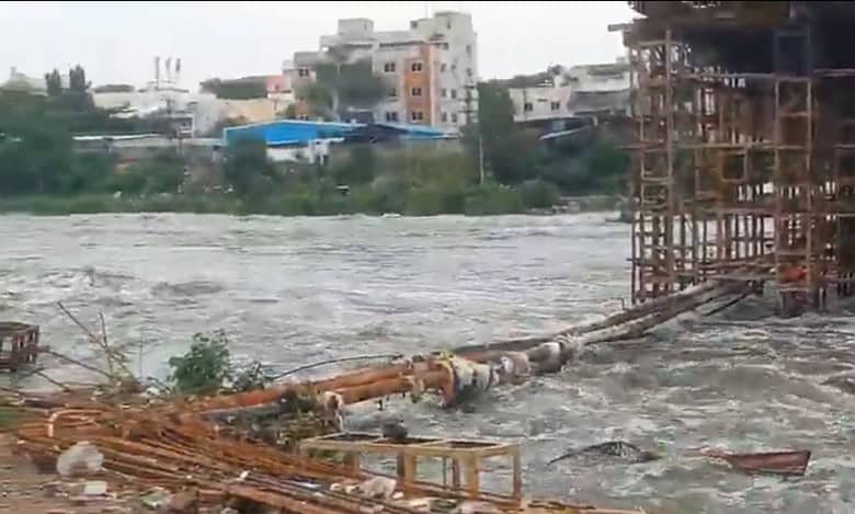 Image of the Musi River in Hyderabad