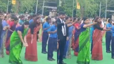 Karimnagar Collector Pamela Satpathy renders the national anthem in sign language