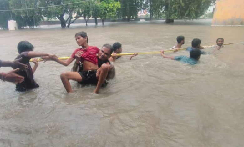 Telangana government releases rs 200 crore for immediate flood relief to all the districts.
