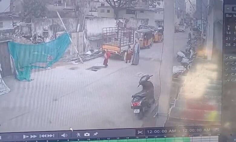 Hyderabad school girl falls into open manhole in Yakutpura