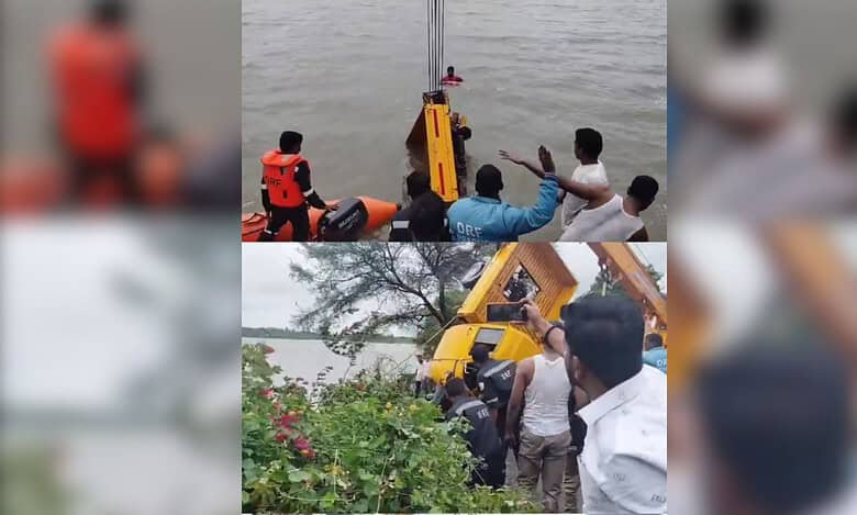 Trolley driver, son drown in Dundigal lake