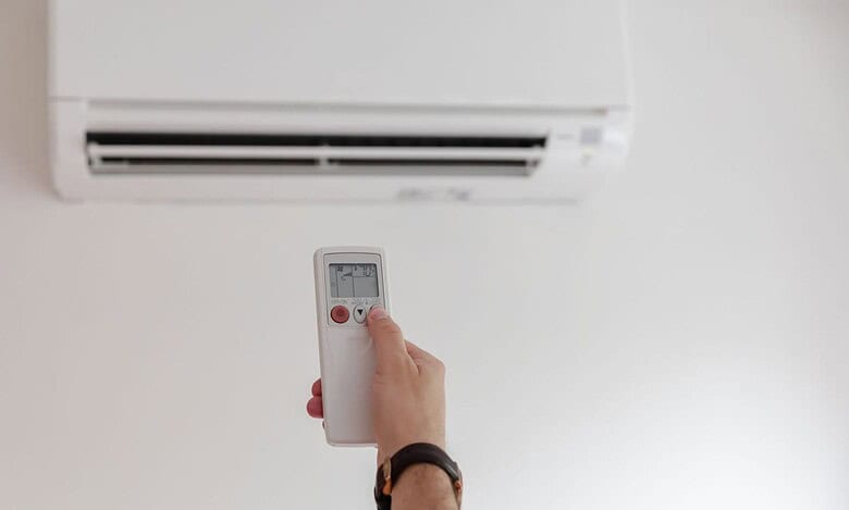 air conditioner/ AC