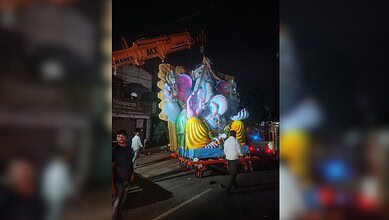 Biker dies after Ganesh idol causes streetlight to fall on him in Nacharam