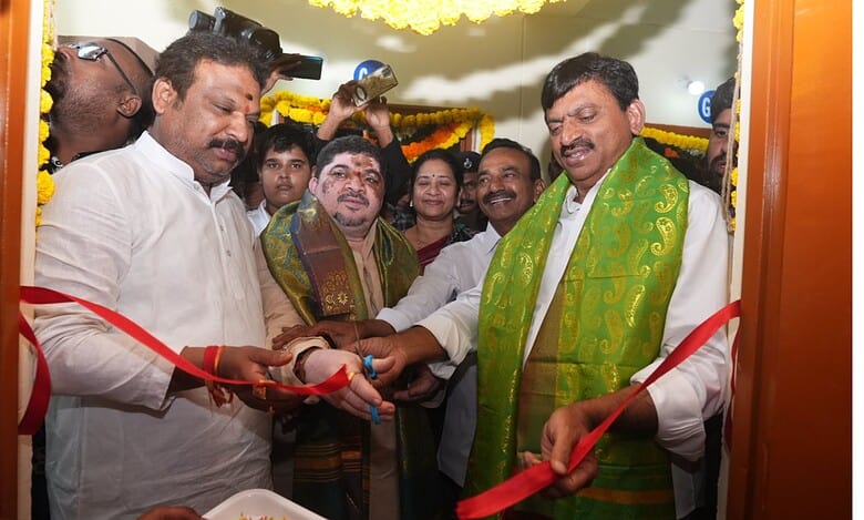 Telangana minister for Revenue and Housing Ponguleti Srinivasa Reddy inaugurates Indiramma houses in Rasoolpura