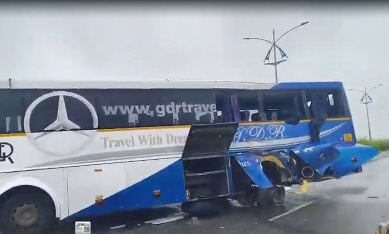 Bus collides with stationary lorry in Telangana's Nizamabad, 9 injured