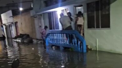 Image of a colony in Chaderghat submerged due to heavy rains in Hyderabad.