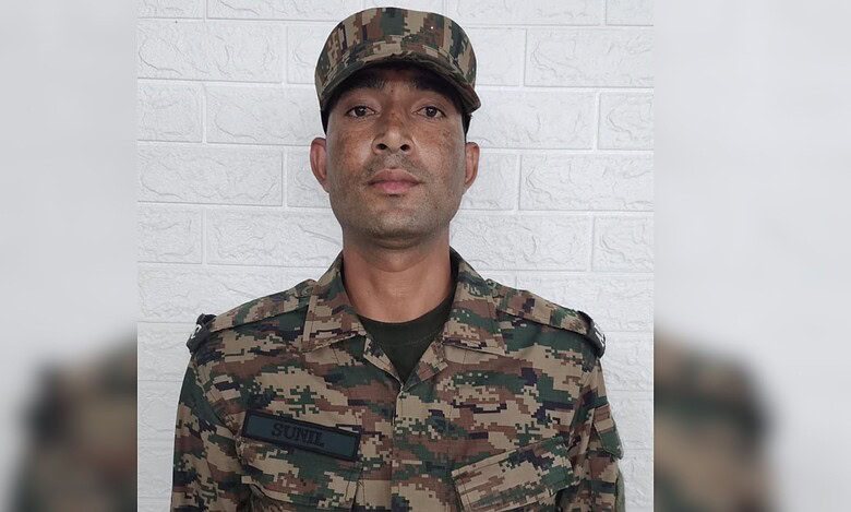 Ambulance assistant of the Indian Army Sunil