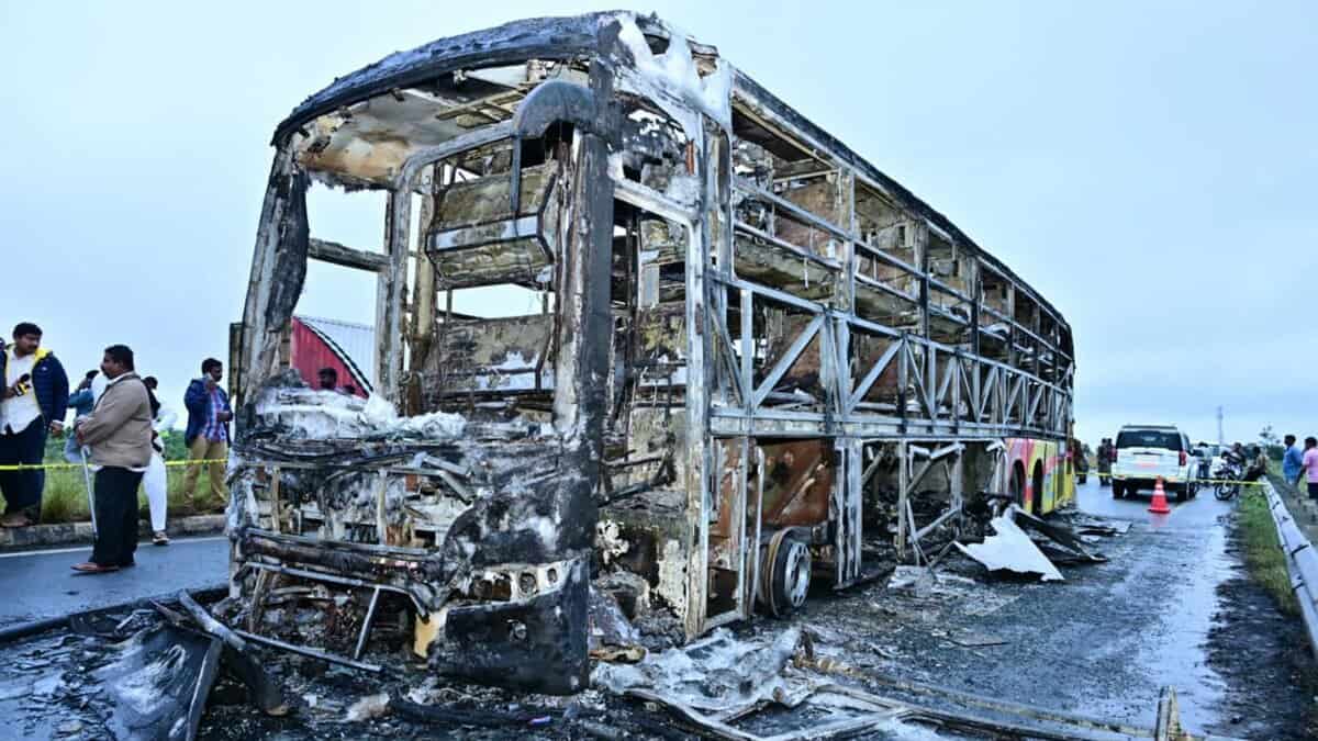 Bengaluru IT body urges probe after Kurnool bus blaze kills 20