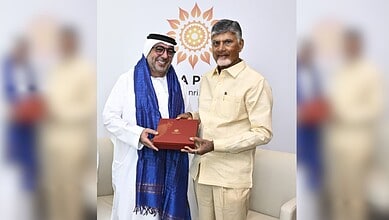 Naidu invites UAE oil giants, pushes petro & tech sector investments