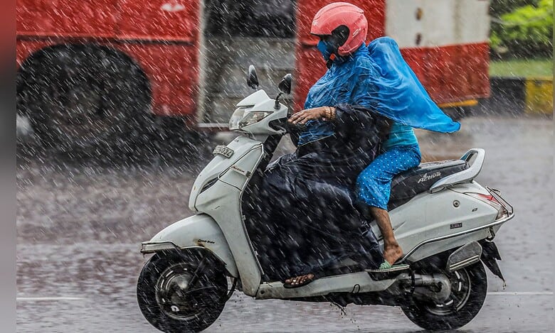 Cyclone ‘Montha’ damaged 230 km of roads in Telangana: R&B min