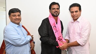 AIMIM leader Sheikh Munir joins BRS ahead of Jubilee Hills bypoll