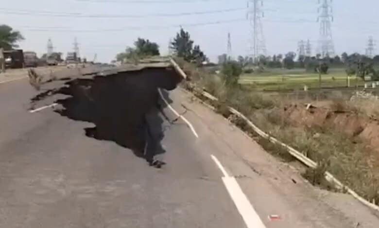 road collapse in Madhya Pradesh