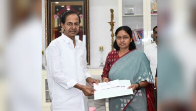 BRS Jubilee Hills by election candidate Maganti Sunitha meets KCR on Tuesday