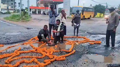 pothole Deepawali in Mandya