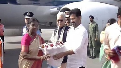 President Droupadi Murmu with Telangana CM A Revanth Reddy