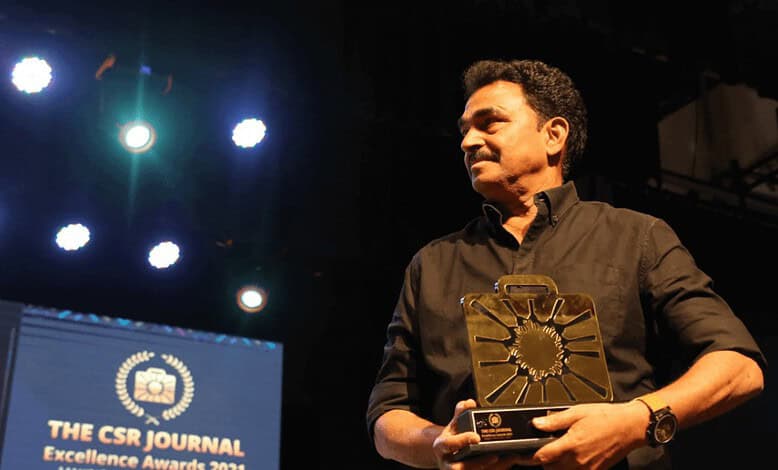 Sayaji Shinde awarded at CSR Journal Exellence