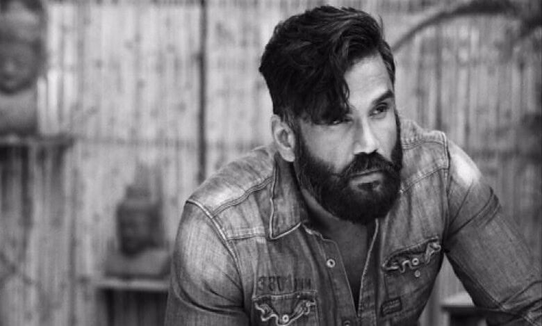 Film actor Sunil Shetty