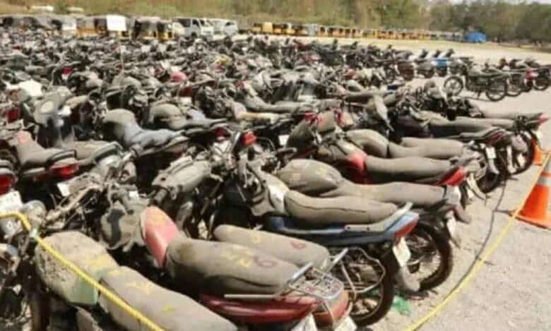 Abandoned vehicles in Hyderabad