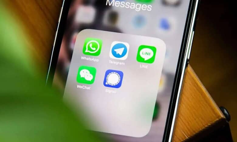 WhatsApp Telegram line, we chat