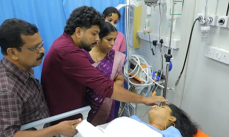 Kerala couple gets wed in a hospital emergency ward after the bride suffers spinal injury