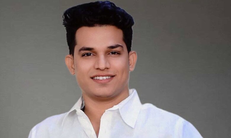 Almas Khan