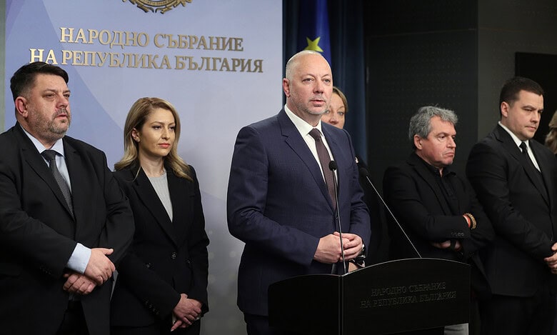 Bulgaria's government resigns