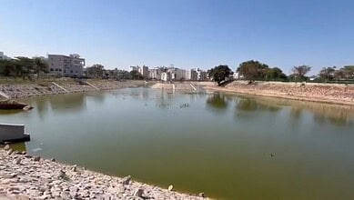 Image shows the Bum-Rukn-Ud-Dowla lake revived by HYDRAA