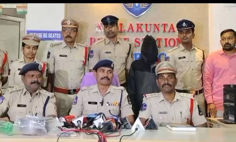 Venkatesh arrested by Nallakunta police