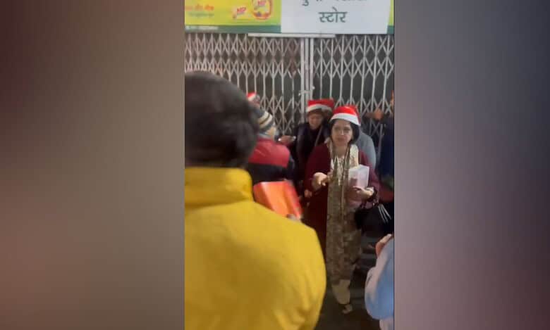 Bajrang Dal workers object to Santa Claus hats in Delhi, police says issue ‘resolved’