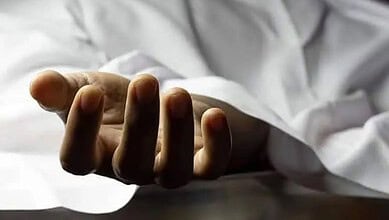 UP: Minority community perform last rites of kinless Hindu man