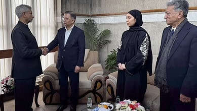 EAM Jaishankar reaches Dhaka