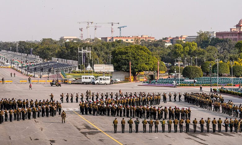 Indian Army band performs during rehearsal for the Beating Retreat ceremony at Vijay Chowk, in New Delhi (Source PTI)