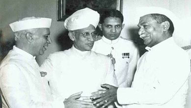Rare video shows Nehru, Radhakrishnan playing cricket in 1953