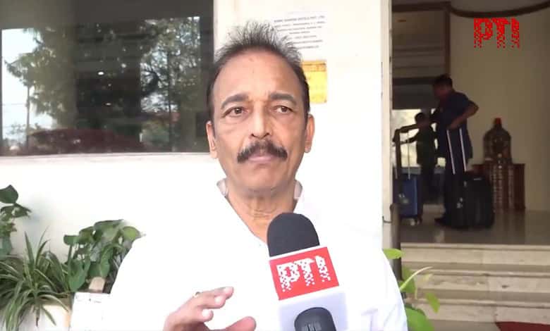 Mumbai Congress legislator Bhai Jagtap adresses the media