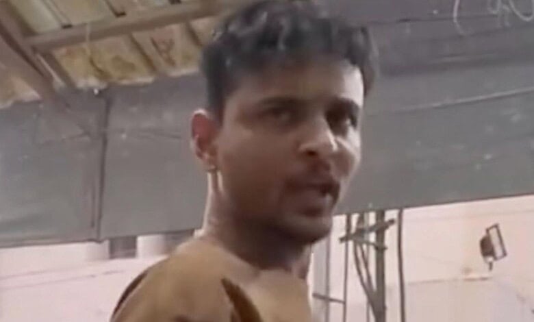 Rowdy sheeter threatens mobile shop owner
