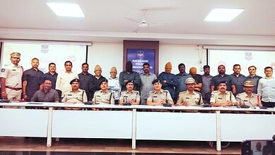 Police arrested four persons in connection with the daylight attempt to rob a jewellery shop in Hyderabad