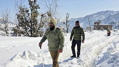 Weather: Snowfall in J-K