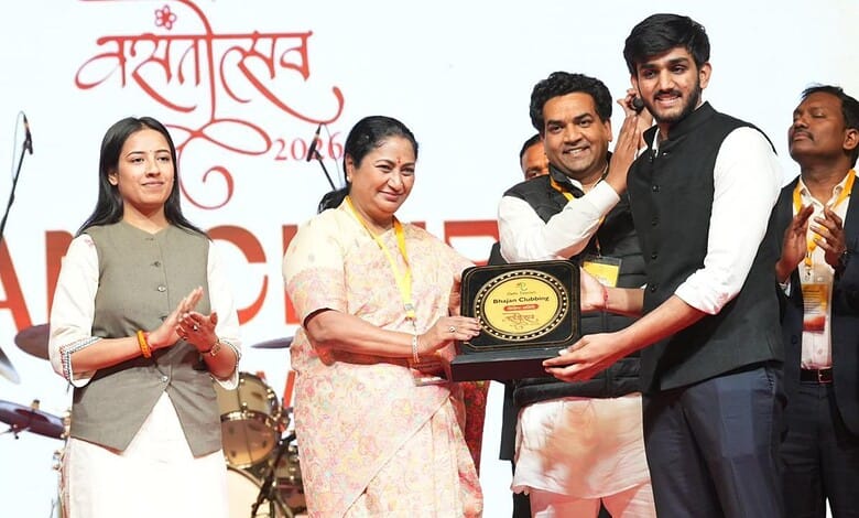 Delhi CM launches ‘Bhajan Clubbing’ fest, events to be held in DU colleges