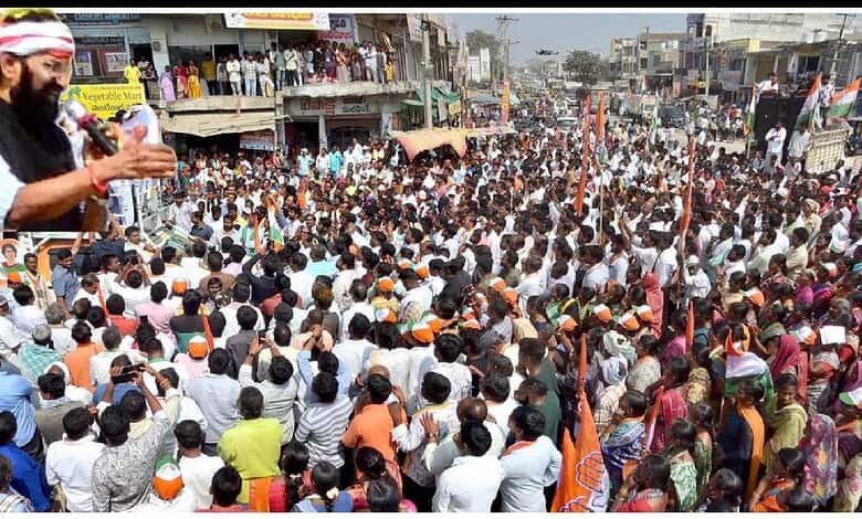 Telangana Minister N Uttam Kumar Reddy addresses a meeting in Nalgonda