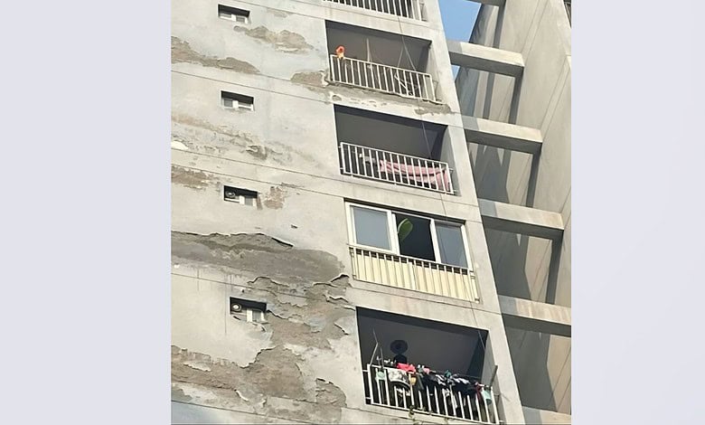 Unable to stay away from phone, 3 sisters fall to death in Ghaziabad