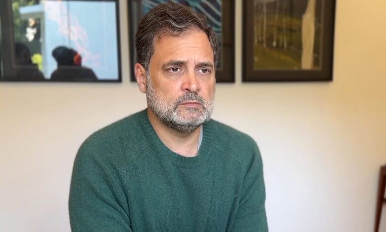 Rahul Gandhi with farmers discussing FIR and privilege motion issues.