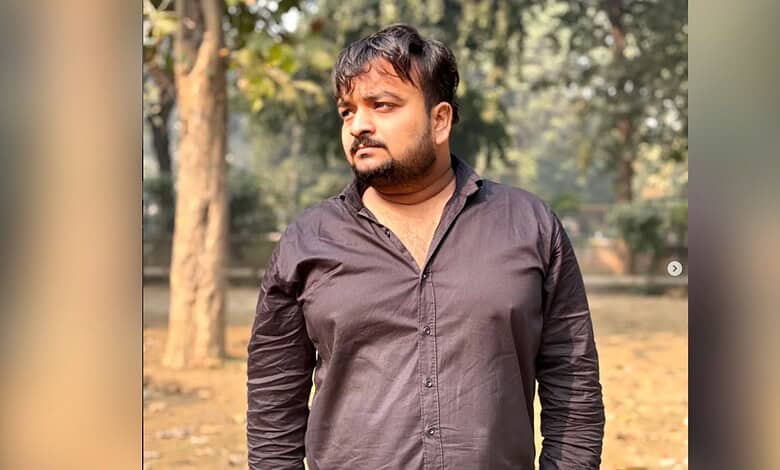 Man from Hindu Raksha Dal involved in damaging an old mazar in UP's Ghaziabad.